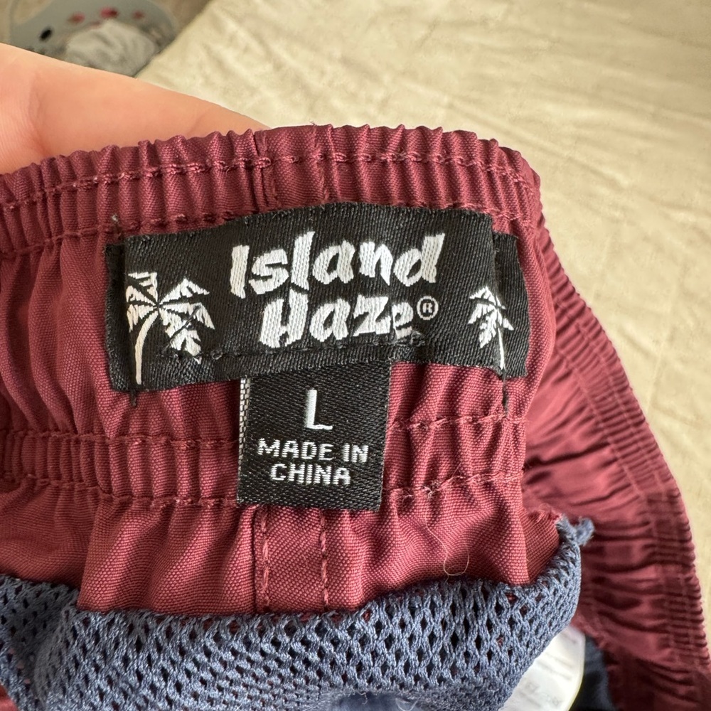 Islandhaze Burgundy Men's Swim Trunks - Size L - Picture 4 of 8